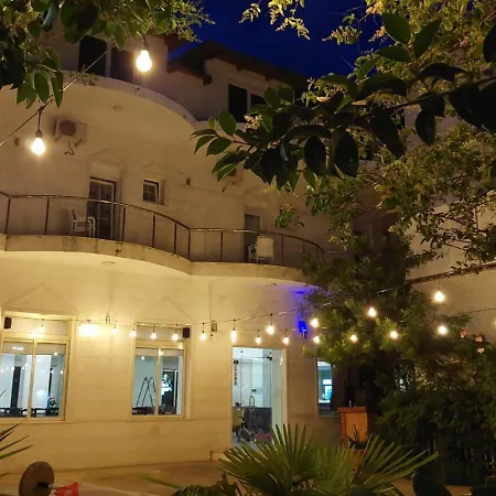 Otel Adriatiku I Vjeter Shëngjin