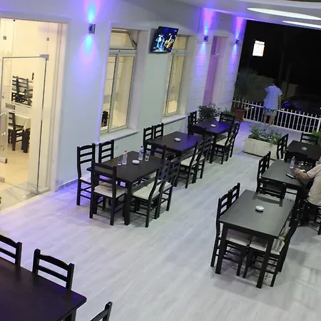 Adriatiku I Vjeter 酒店 Shëngjin
