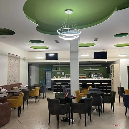 Adriatiku I Vjeter Hotell *