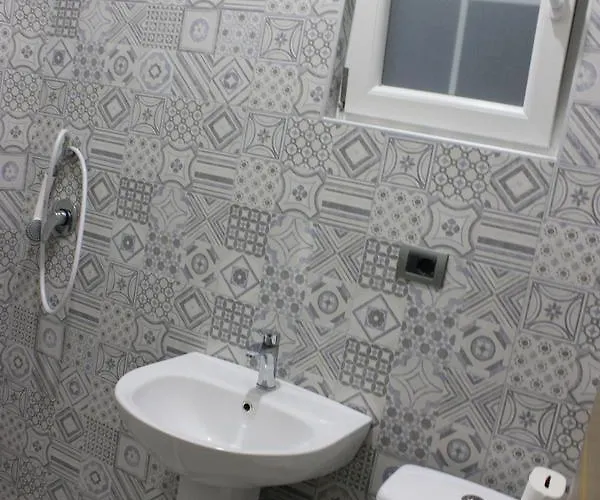 Hotel Adriatiku I Vjeter Shëngjin